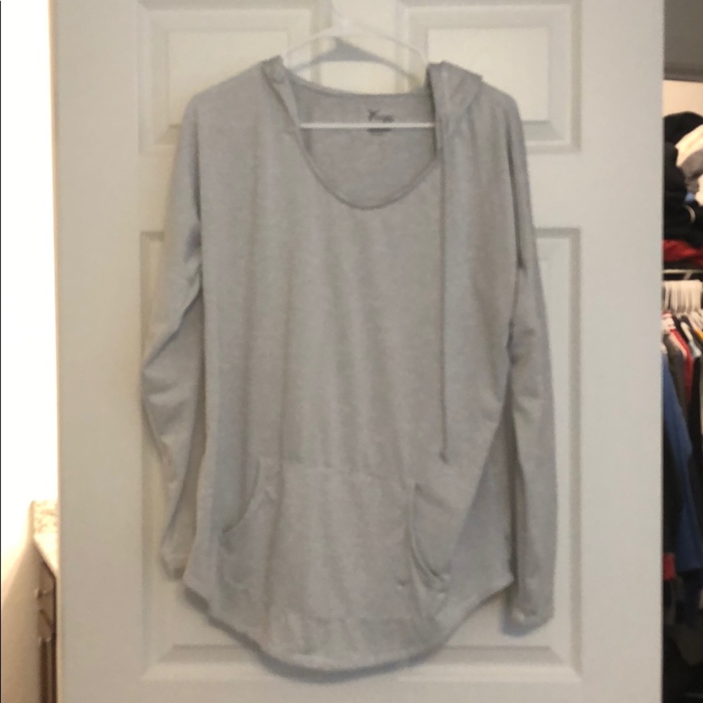 Active sweatshirt